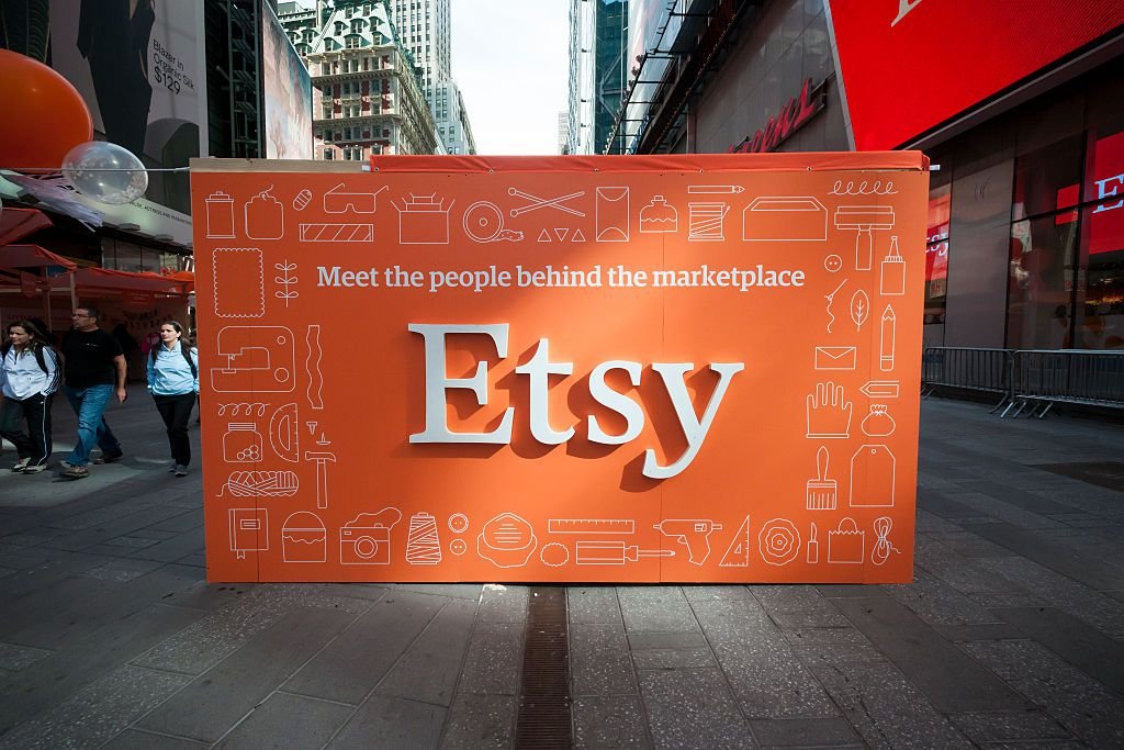The Ultimate Guide to Succeeding on Etsy in 2025