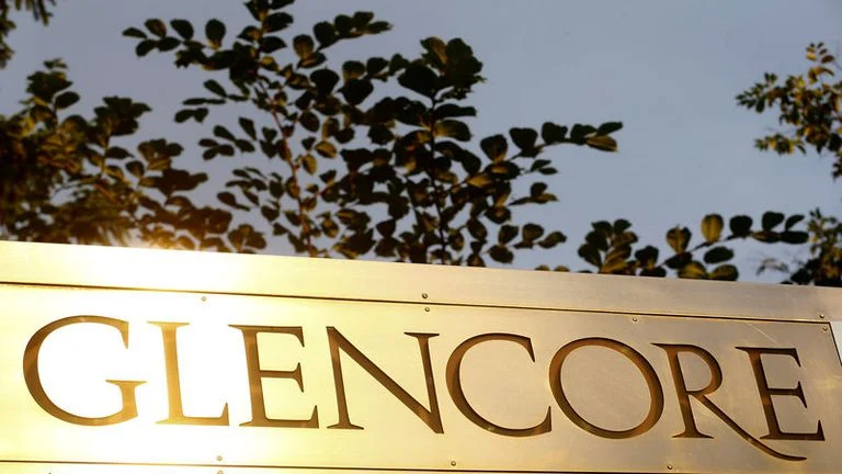 Glencore Share Price A Deep Dive into Performance, Influences, and Outlook